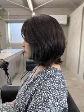 サムシング(Something.) レイヤーボブ_インナーカラー