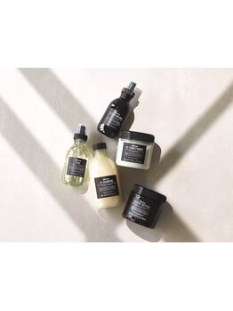 【オーガニックアロマスパマッサージ】素敵なアロマの香りとプロの手で、お疲れの頭皮と心をほぐします♪