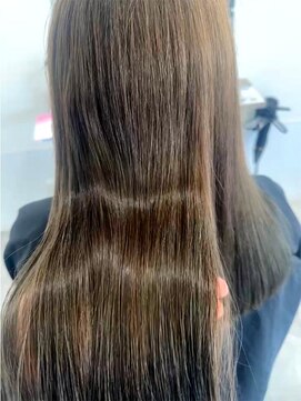 ザボヘアーデザイン(ZABO hair design) 透明感のあるストレート【太宰府市通古賀】