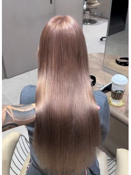 ジーナ 渋谷本店(Zina) ホワイトベージュ