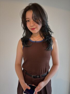 無造作レイヤーカットくびれヘアモテ髪韓国風ヘア