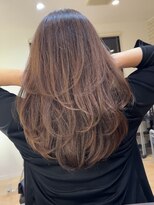 ゼウス(Zeus.)&nbsp;海外ヘアーハッシュカットレイヤーカットハイライトカラー