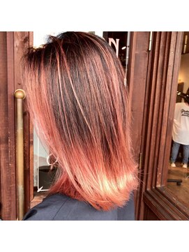 ヘアサルーンフラミンゴ(Hair saloon FLAMINGO) アプリコットレッド