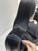 ジーナ 吉塚(Zina)&nbsp;ダークブルー フェイクブラック【福田れん】吉塚美容室 髪質改善