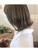 ミルクティーグレージュ