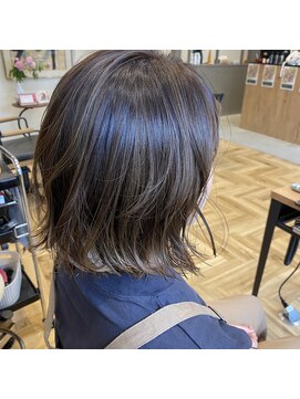 アルマヘアー(Alma hair by murasaki) ◎ハイライトたっぷりのアッシュカラーボブ◎