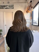 ロカ 表参道(loka)&nbsp;ミルクティーベージュ/サラ艶[表参道/ブリーチ/ハイライト]Mai