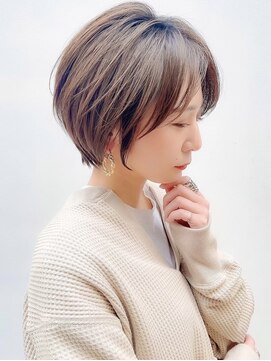 ハローバイシー 仙台(Hello by Sea) 小顔似合わせひし形ショート大人黒髪ネビージュワンレンボブルフ