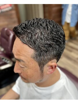 ラボーテイサミヘアーイースト(La.beaut'e ISAMI HAIR EAST) ダークアッシュカルマパーマベリーショート〈理容室〉東浦和