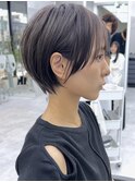 美髪シアーカラーピンクブラウンショートカット切りっぱなしボブ