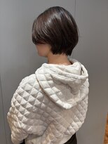 ヤリーバイミクマル(yaree by micmal.)&nbsp;20代30代40代小顔ハンサムショートアッシュブルーブラック