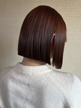 ヴォアソルヂェ オリエンタル(Voasorte ORIENTAL) 【Voasorte ORIENTAL】ナチュラル前下がりのボブ