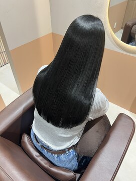 ユニ バイ ミリィ 四日市(uni by mily) 【uni馬場】ブルーブラック/髪質改善/ロング/美髪ケラチンTr