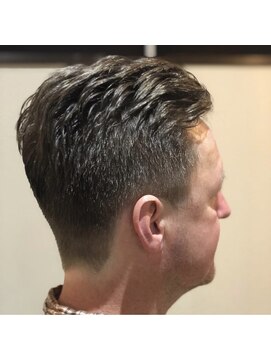 ケー バーバー アンド ヘッドリラクゼーション(K BARBER & HEADRELAXATION) オールバックショート