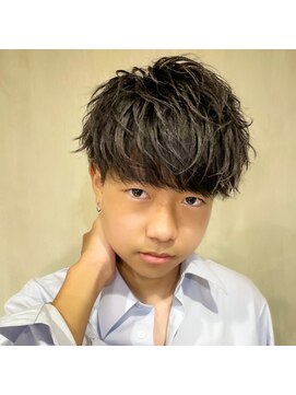 エデンバイトゥルークリエイション(EDEN by True Creation) 無造作マッシュ