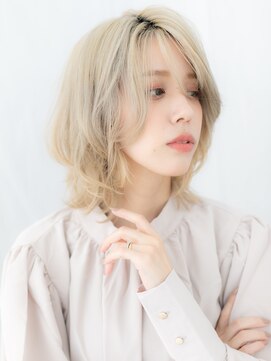 立体感ホワイトブロンド外ハネロブl古河10代20代