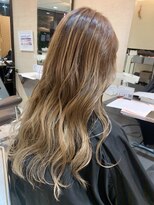 プライズ 池袋店(prize)&nbsp;バレイヤージュ重軽ウェーブブロンドベージュ20代2063