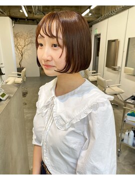 シアー(siar) ミニボブ　ボブヘアー　オレンジベージュ
