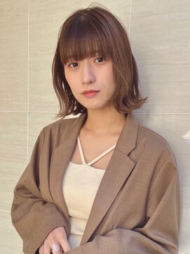 オーロ(ORO) 小顔に見えるボブレイヤーカット暗めカラー