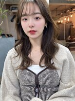 インビテーション(invitation)&nbsp;レイヤーロング大人かわいいナチュラルくびれヘアことりベージュ