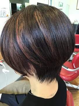 びようしつ あとりえ 大人のバレイヤージュ