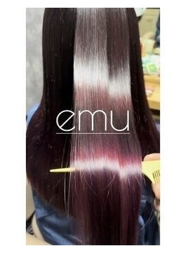 アウン 柏(a un) バーガンディ/艶髪ストレート/レイヤー/髪質改善/柏