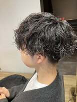 エヌプラス(N+)&nbsp;刈り上げセンターパートサーフカールブルーブラッフェザーパーマ