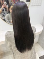 ラビス(Lovis) ホワイトブロンド/外ハネボブ/ワイドバング/ブルーブラック