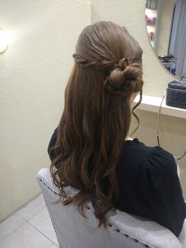 ランリ 名古屋名駅(ranri) ハーフアップ サイドお団子