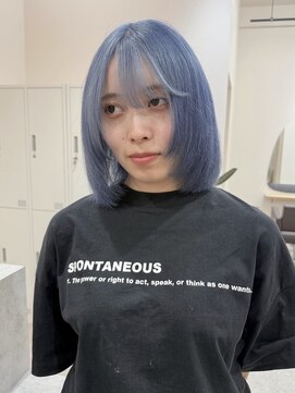 リグ 横浜(Lig.) アイスブルーカラーブリーチダブルカラー顔まわりレイヤー横浜駅