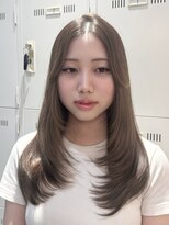 シア(sia)&nbsp;ベージュ×レイヤーカット