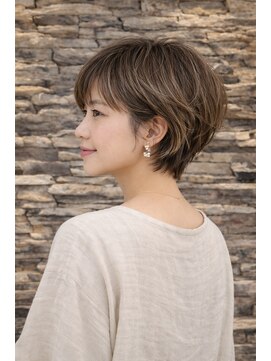 レーブ 大宮店(reve) 分け目なしショートスタイル