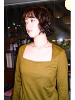 ニウ(NIU)&nbsp;柔らかさをまとったボブパーマ