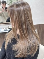 ベルヘアーデザイン 堺東(Belle hair Design)&nbsp;イメチェンハイライトレイヤーカットイルミナカラー外国人風堺東