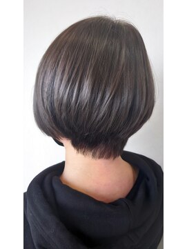 ガレリアエレガンテ 尾張旭店(GALLARIA Elegante) 丸みショート×くすみラベンダー