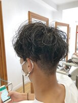 ヘッズ 本八幡店(HEADS)&nbsp;MEN'S HAIR  センターパート　ツイストスパイラル　コンマヘア