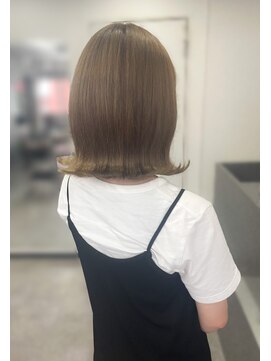 オズ 梅田店(OZ) ミルクティーブラウン/ケアブリーチ/ダブルカラー/梅田