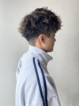 ラフ バイ マグ 南松本(R.A.F. by Mag) ツイストスパイラルパーマツーブロックメンズマッシュパーマ