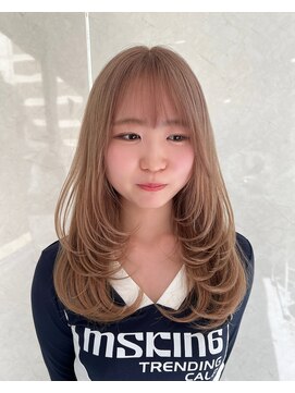 アンダーバーホワイトモデ 河内長野(_WHITE mode) ハイライトカラーミルクティーベージュレイヤーカット