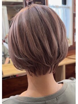 スマイリー(SMiLLY) ショート(^^)全頭ブリーチカラー