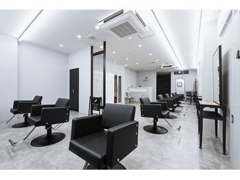 Men's hair salon First 藤沢店【メンズ ヘアサロン ファースト】
