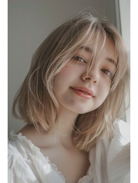 ルル(Lulu) ハイトーンニュアンスヘア