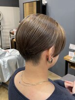 アルター(aL ter)&nbsp;【刈り上げショート×ハイライト】ネビージュ/鎌取/林愛華