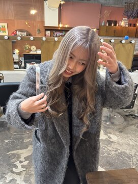 チャプター 問屋町(chapter) ケアブリーチミルクティーグレージュレイヤーカット韓国ヘア岡山