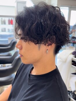 ヒルズ(BiBi hills)の写真/メンズもお気軽にどうぞ♪トレンド×再現性☆髪質やクセを見極めて、ONもOFFもキマるスタイルをご提案◎