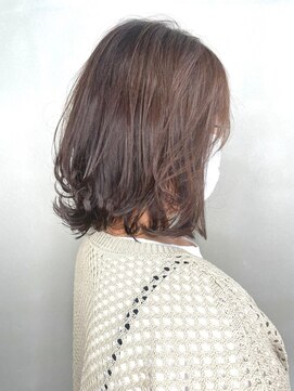 フェアリーテール 高坂店 大人の抜け感◎外ハネボブ♪