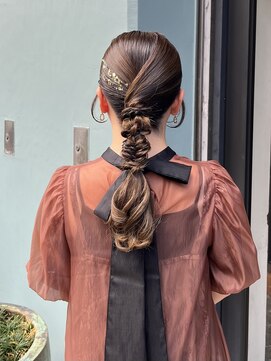 サヴァ ケヤキ(SAVA keyaki) 編み下ろしヘアアレンジ