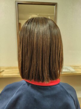 マド 切りっぱなしボブ