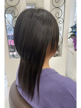 セミロングヘア