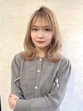 フェイバー 警固店(FAVOR) 柔らかベージュ×くびれミディアムヘア